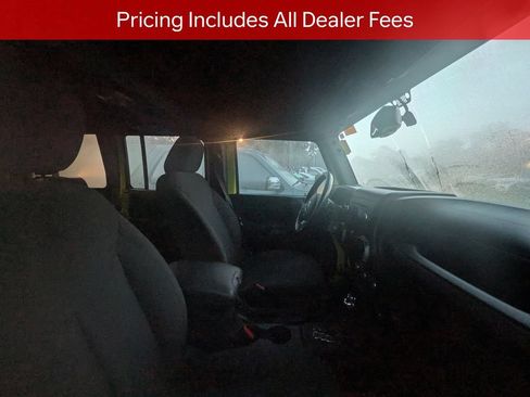 Used 2016 Jeep Wrangler Unlimited Sport w/ Quick Order Package 24S AWD/4WD image 9