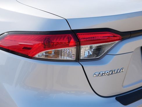 Used 2024 Toyota Corolla LE image 17