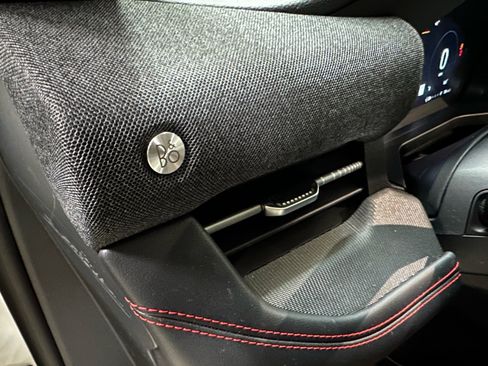 Certified 2025 Ford Explorer ST-Line image 35