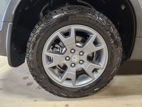Certified 2024 Honda Passport TrailSport image 29