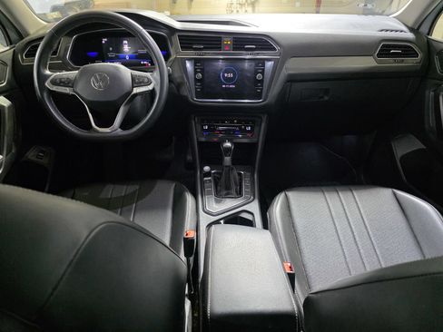 Used 2022 Volkswagen Tiguan SE FWD image 15