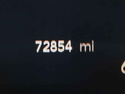 Used 2022 Chrysler Pacifica Touring-L FWD image 26