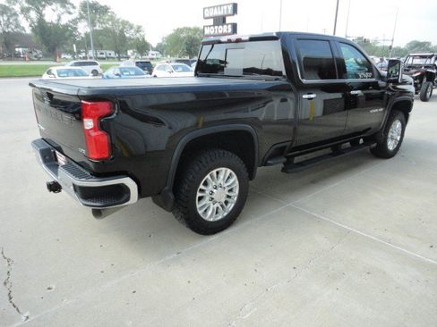 Used 2020 Chevrolet Silverado 2500 LTZ image 17