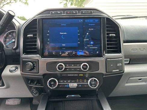 Used 2022 Ford F450 Limited w/ FX4 Off-Road Package AWD/4WD image 22