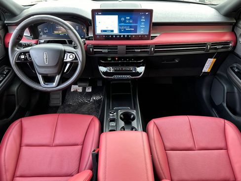 New 2025 Lincoln Corsair Reserve w/ Equipment Group 202A image 12