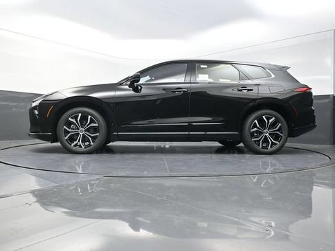 Certified 2025 Toyota Crown Signia AWD/4WD image 33