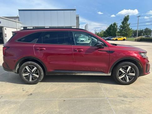 Used 2021 Kia Sorento EX FWD image 3