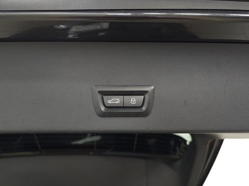 Used 2025 BMW X3 xDrive30i AWD/4WD image 9