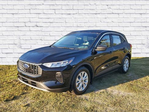 Used 2023 Ford Escape Active image 4