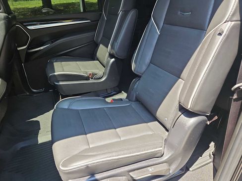 Used 2025 Cadillac Escalade ESV Sport w/ Touring Package AWD/4WD image 35