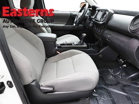 Used 2020 Toyota Tacoma SR RWD image 23