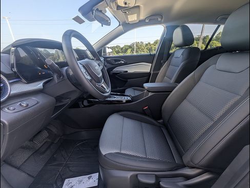 New 2026 Chevrolet Trax LT w/ Driver Confidence Package FWD image 12