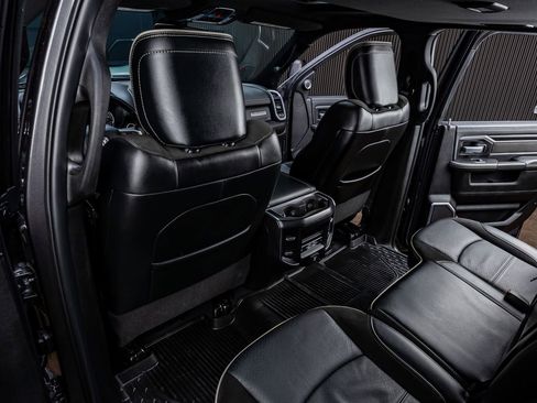 Used 2024 RAM 2500 Laramie w/ Night Edition AWD/4WD image 33