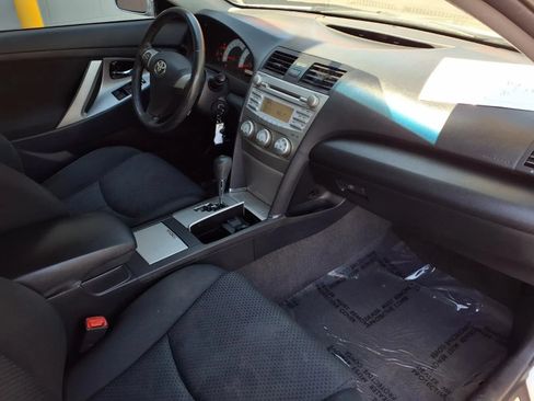Used 2010 Toyota Camry XLE FWD image 21