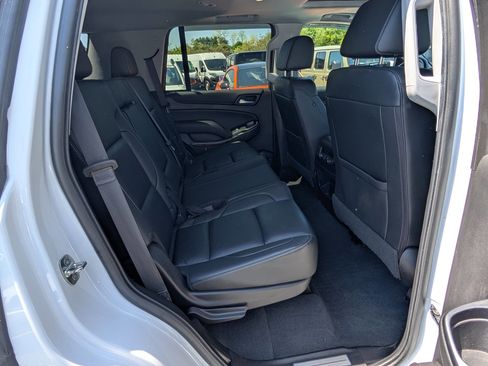 Used 2019 Chevrolet Tahoe LT w/ LT Signature Package AWD/4WD image 10
