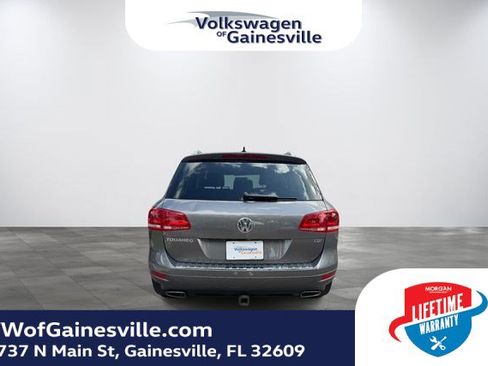 Used 2014 Volkswagen Touareg Executive AWD/4WD image 5