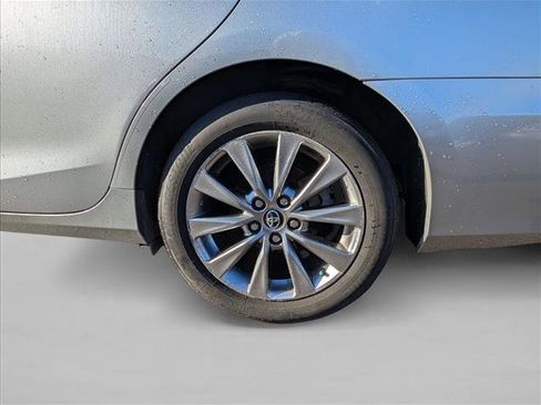 Used 2016 Toyota Camry XLE image 6