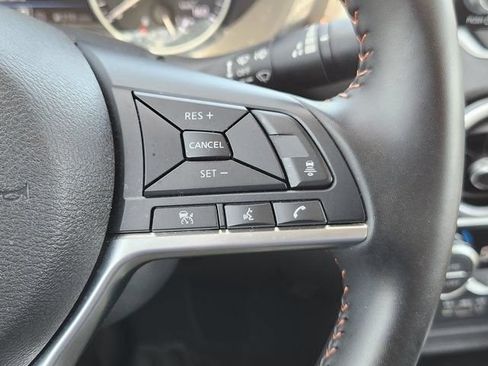 Used 2025 Nissan Sentra SR FWD image 29