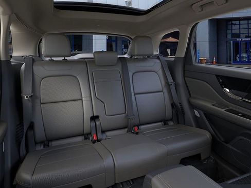 New 2026 Lincoln Corsair Premiere image 11