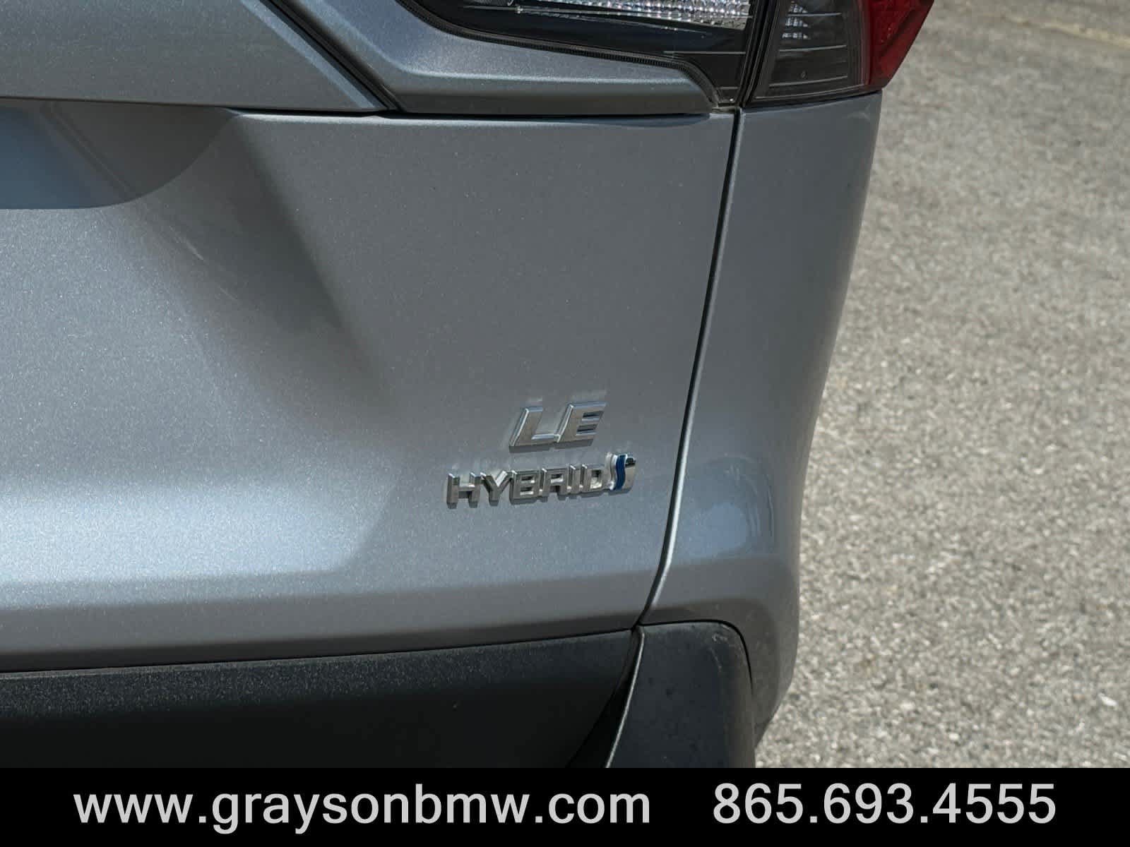 Used 2021 Toyota RAV4 LE AWD/4WD image 13