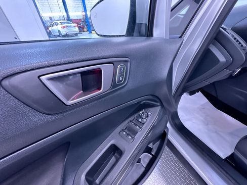 Used 2020 Ford EcoSport SE w/ SE Convenience Package FWD image 12