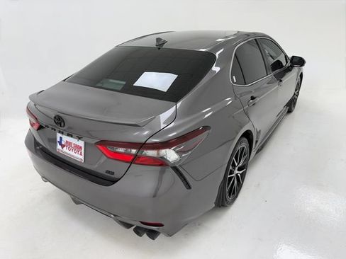 Used 2023 Toyota Camry SE FWD image 40