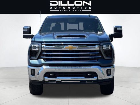 Used 2025 Chevrolet Silverado 3500 LTZ w/ LTZ Plus Package AWD/4WD image 9