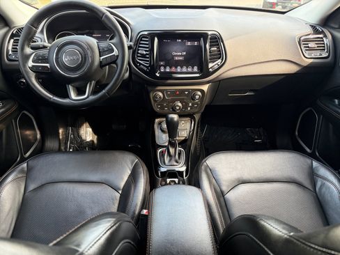 Used 2018 Jeep Compass Limited AWD/4WD image 17
