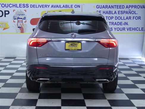 Used 2024 Buick Enclave Premium image 8