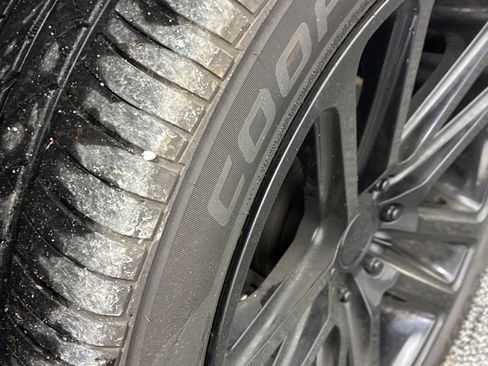 Used 2019 Ford Expedition Max Limited image 18