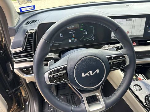 Used 2024 Kia Sportage EX AWD/4WD image 24