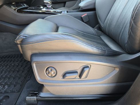 Certified 2023 Audi Q5 e Premium Plus w/ Premium Plus Package image 17