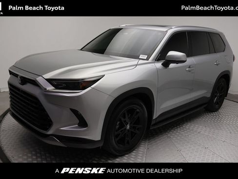 Certified 2024 Toyota Grand Highlander AWD image 1