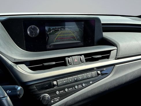 Used 2019 Lexus ES 350 w/ Accessory Package 2 FWD image 17