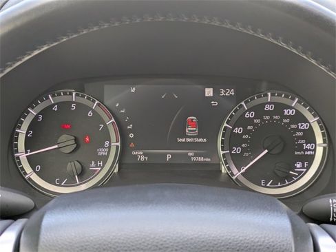 Used 2023 Toyota Highlander LE image 30