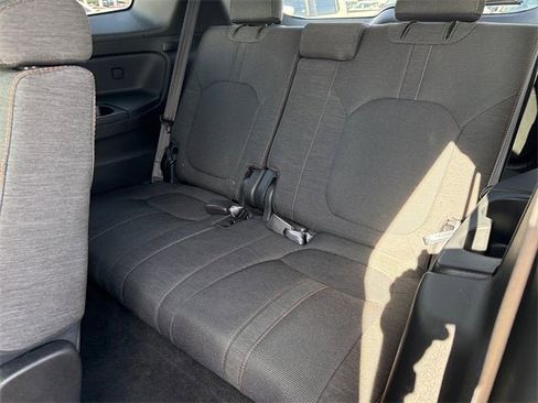 Used 2024 Honda Pilot Sport image 17