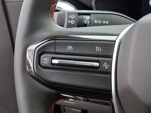 Used 2025 Chevrolet Colorado Z71 w/ Z71 Convenience Package 2 image 26