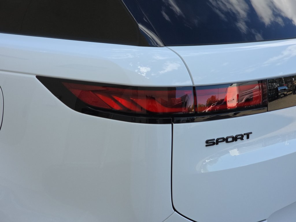 New 2027 Land Rover Range Rover Sport Battersea AWD/4WD image 23