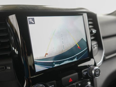 Used 2019 RAM 1500 Big Horn AWD/4WD image 25