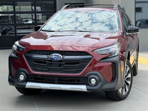 Used 2024 Subaru Outback Limited XT w/ Popular Package #2 AWD/4WD image 3
