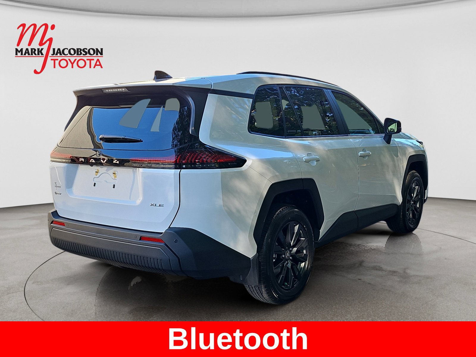 Used 2026 Toyota RAV4 XLE Premium w/ Weather Package FWD image 8