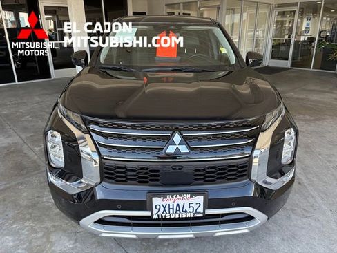 Used 2025 Mitsubishi Outlander SE AWD/4WD image 11