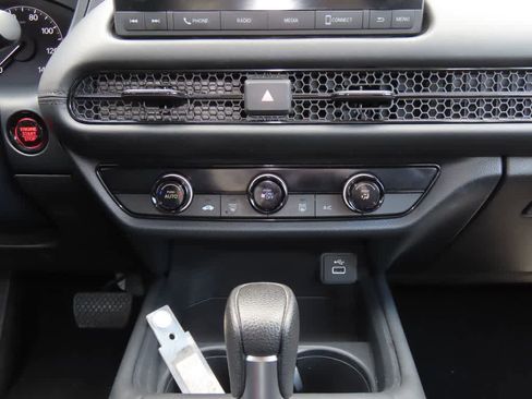 Certified 2023 Honda HR-V LX image 20