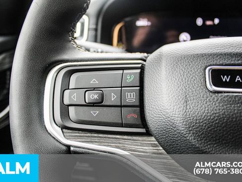 Used 2024 Jeep Wagoneer Series II w/ Flexible Seating Group image 28