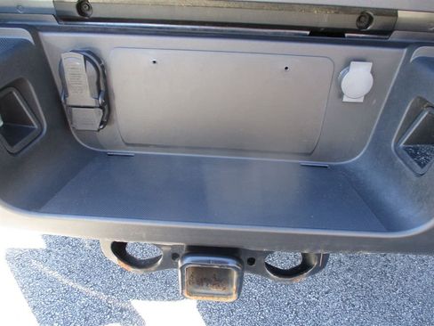 Used 2023 Ford F350 Lariat w/ Lariat Ultimate Package image 5