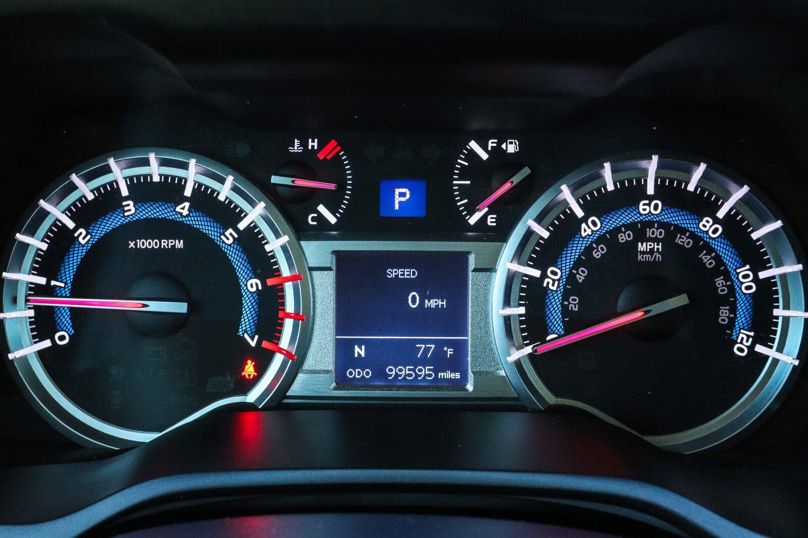 Used 2015 Toyota 4Runner SR5 AWD/4WD image 7