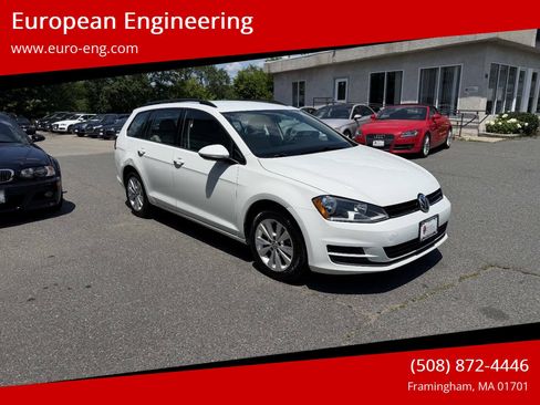 Used 2017 Volkswagen Golf S w/ Driver Assistance Package AWD/4WD image 1