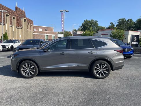 Used 2025 Acura MDX SH-AWD w/ Technology Package image 4