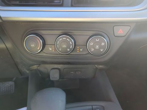 Certified 2024 Chevrolet Trax RS w/ Driver Confidence Package image 24