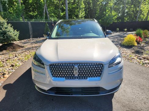 Used 2022 Lincoln Corsair Reserve w/ Equipment Group 201A image 8